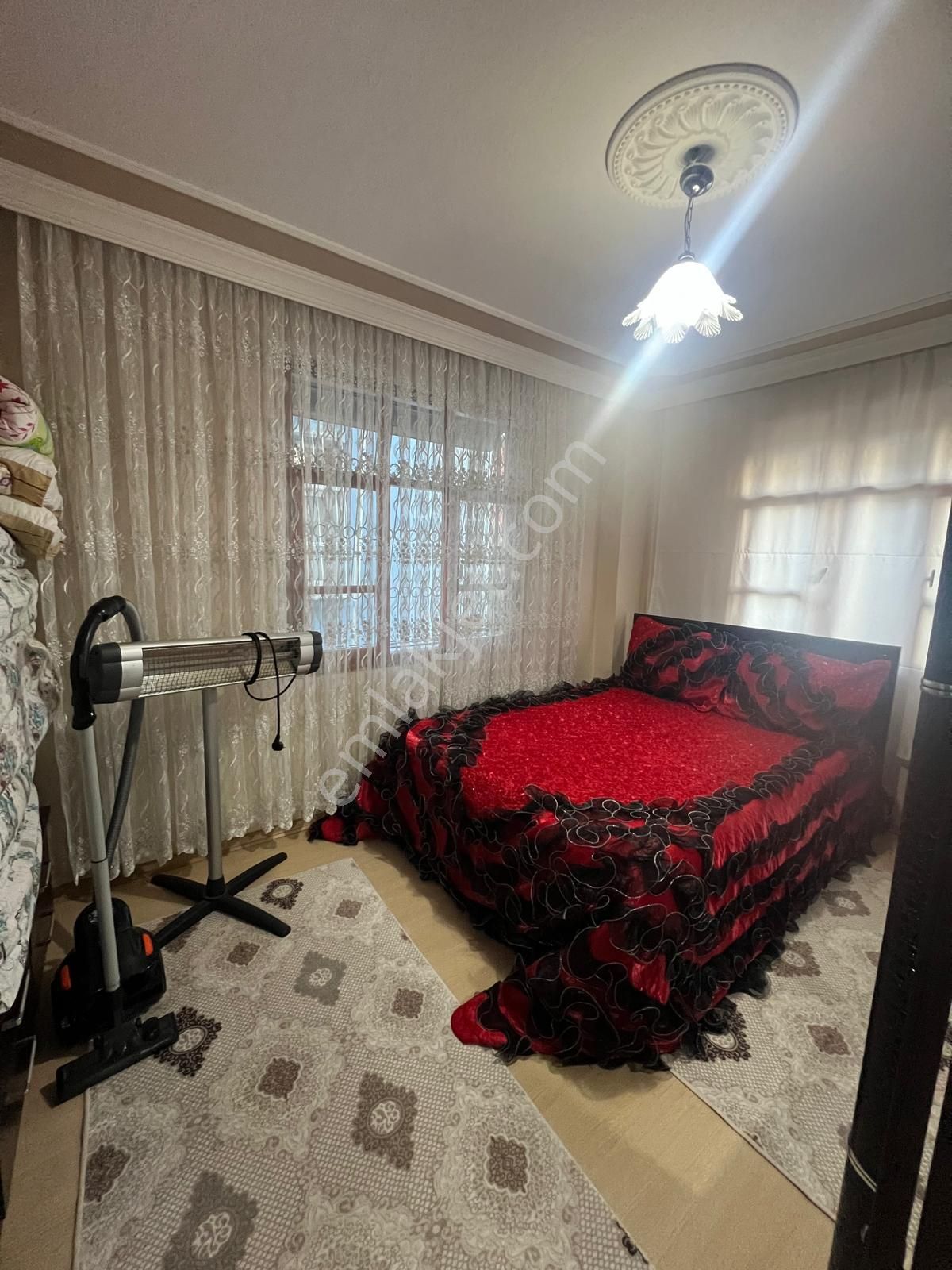 Fevzipaşa Mahallesi 2+1 3 Katlı Komple Satılık Müstakil Ev - Görsel 9