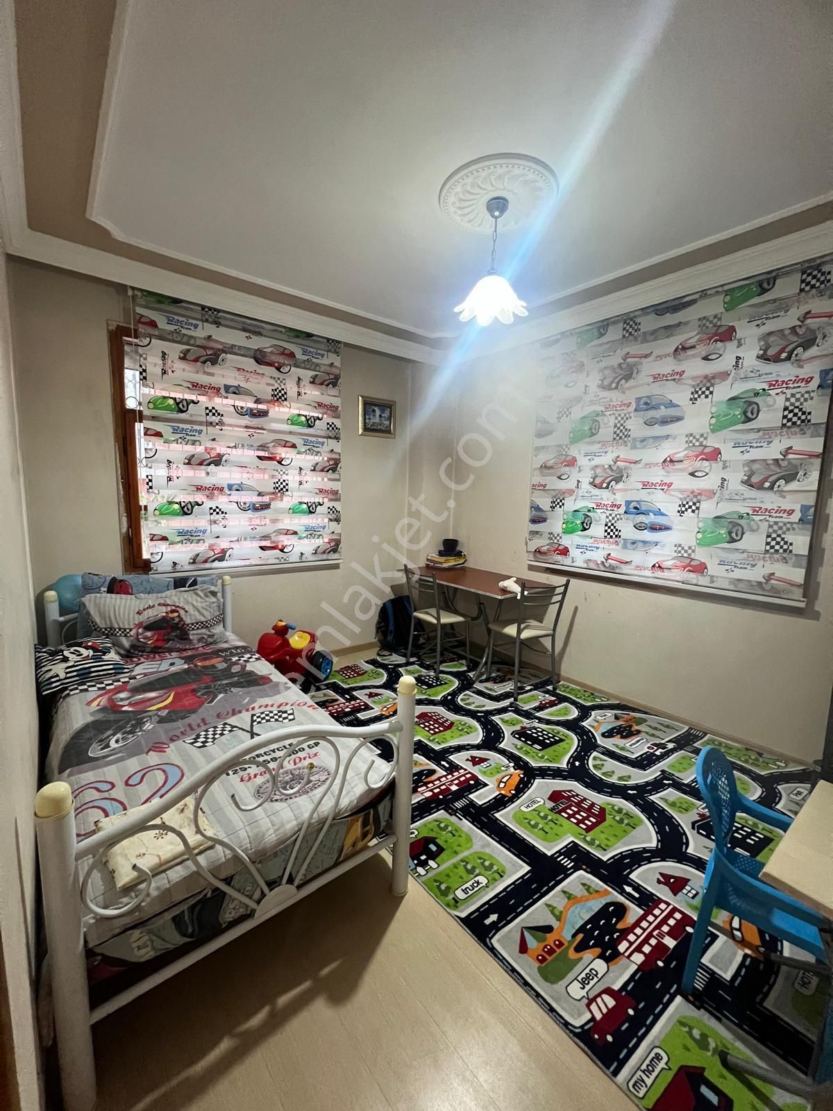 Fevzipaşa Mahallesi 2+1 3 Katlı Komple Satılık Müstakil Ev - Görsel 8