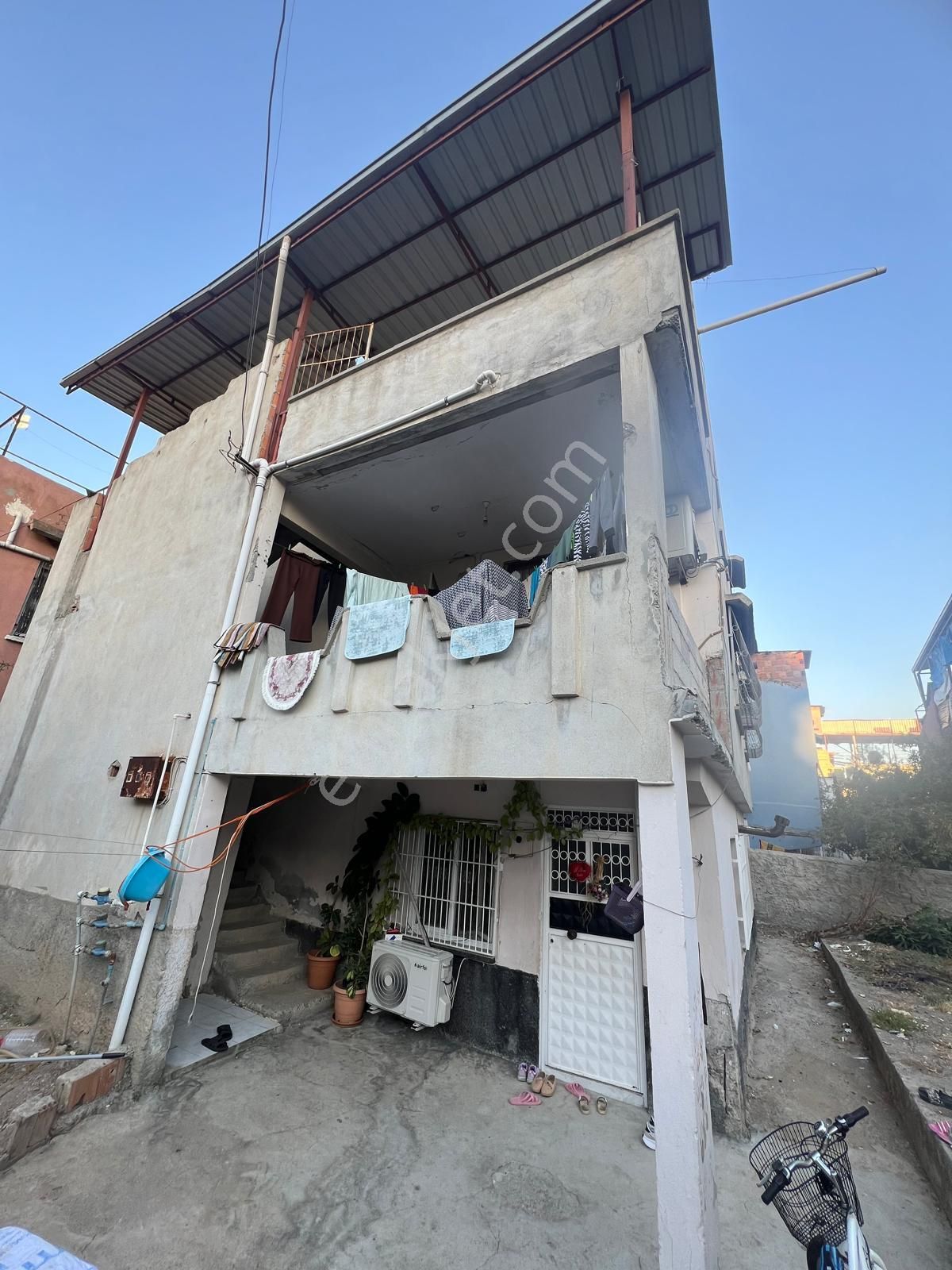 Fevzipaşa Mahallesi 2+1 3 Katlı Komple Satılık Müstakil Ev - Görsel 15