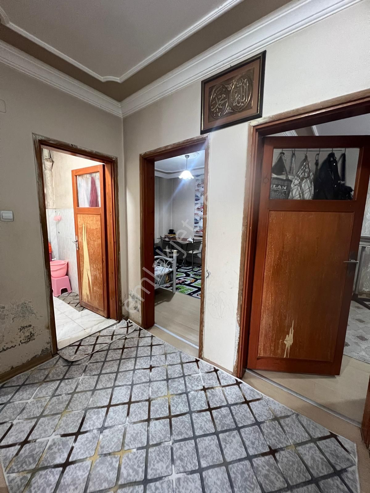 Fevzipaşa Mahallesi 2+1 3 Katlı Komple Satılık Müstakil Ev - Görsel 4