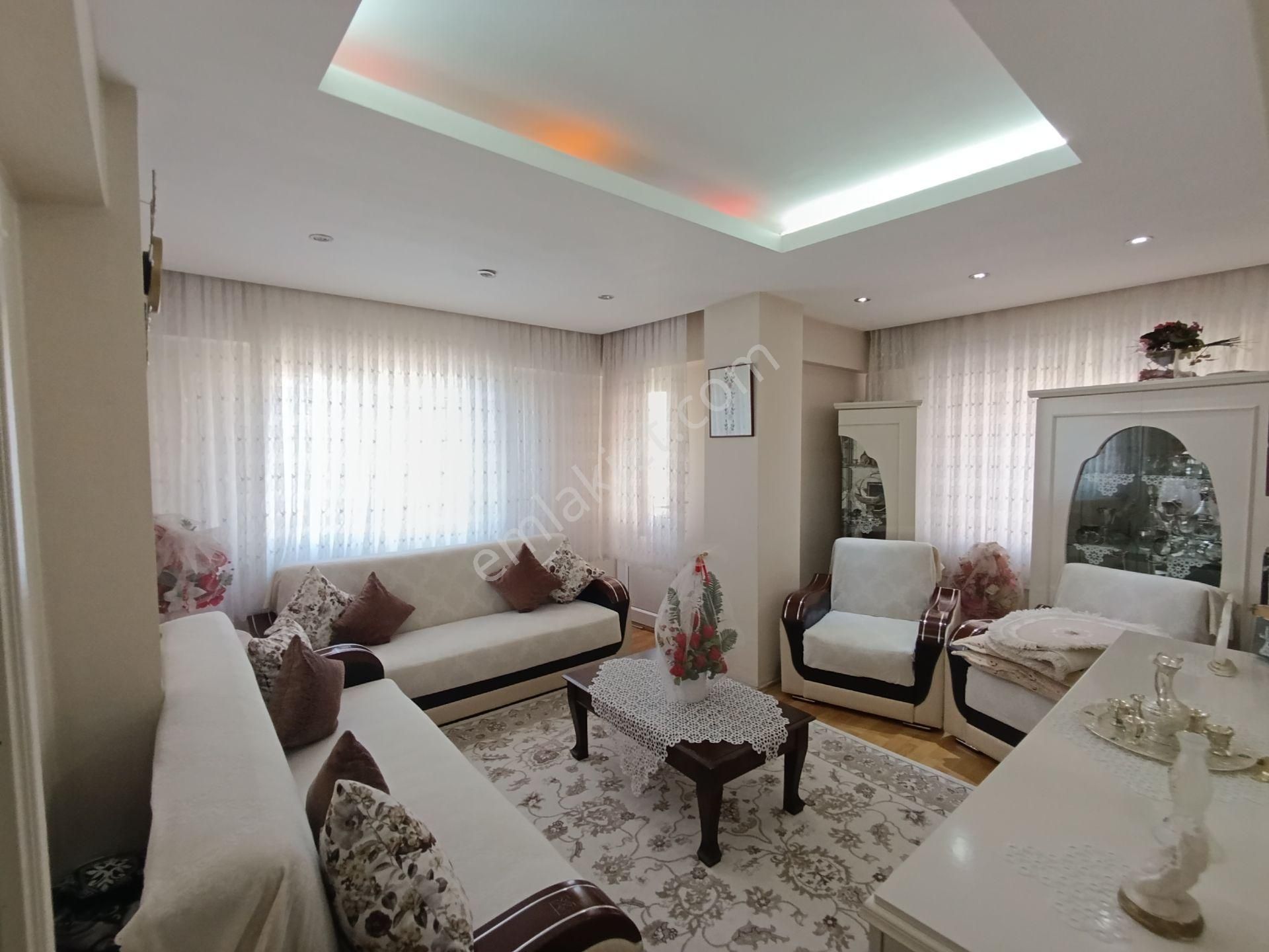 Pendik Fatih Satılık Daire  KAÇMAZ FIRSAT PENDİK ESENYALI SATILIK 4+1 150M2 MERKEZİ 2 DAİRE LÜX DUBLEX