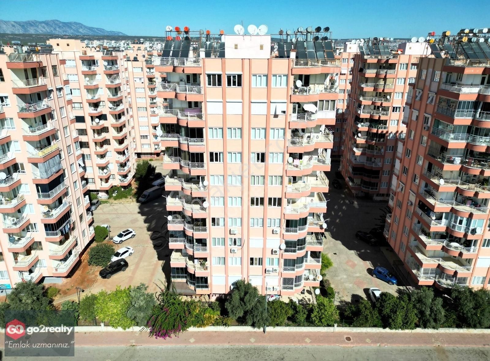 Konyaaltı Akkuyu Satılık Daire go2realty'den Onursal sitesinde,önü full açık katta 3+1 daire