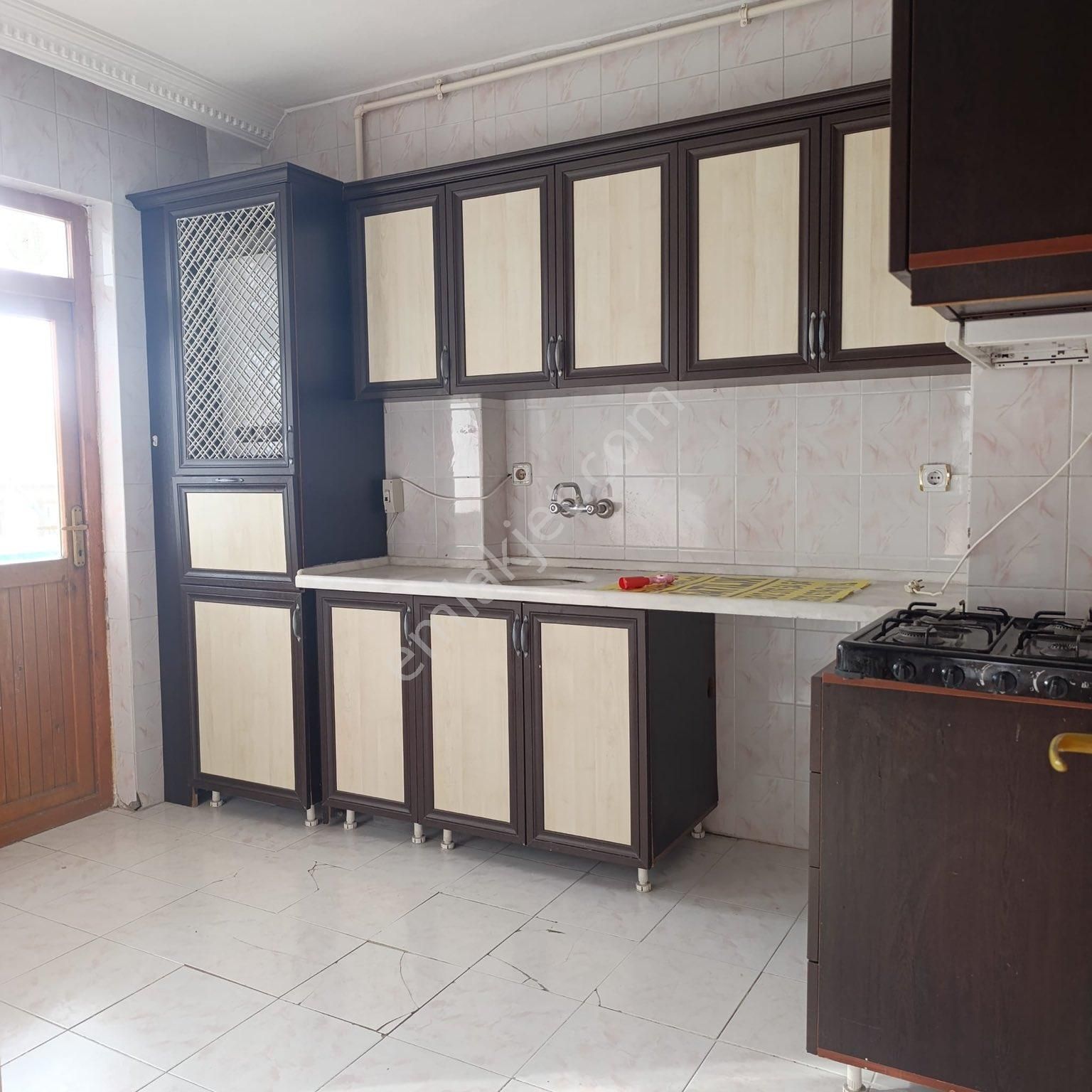 Altındağ Karapürçek Satılık Daire KARAPÜRÇEK TE SON KAT CADDE ÜSTÜ ACİL SATILIK DAİRE 