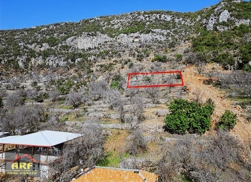 Alanya Yenice Satılık Tarla YENİCE MAHALLESİNDE 1241 M2 FUL DENİZ MANZARALI ARAZİ