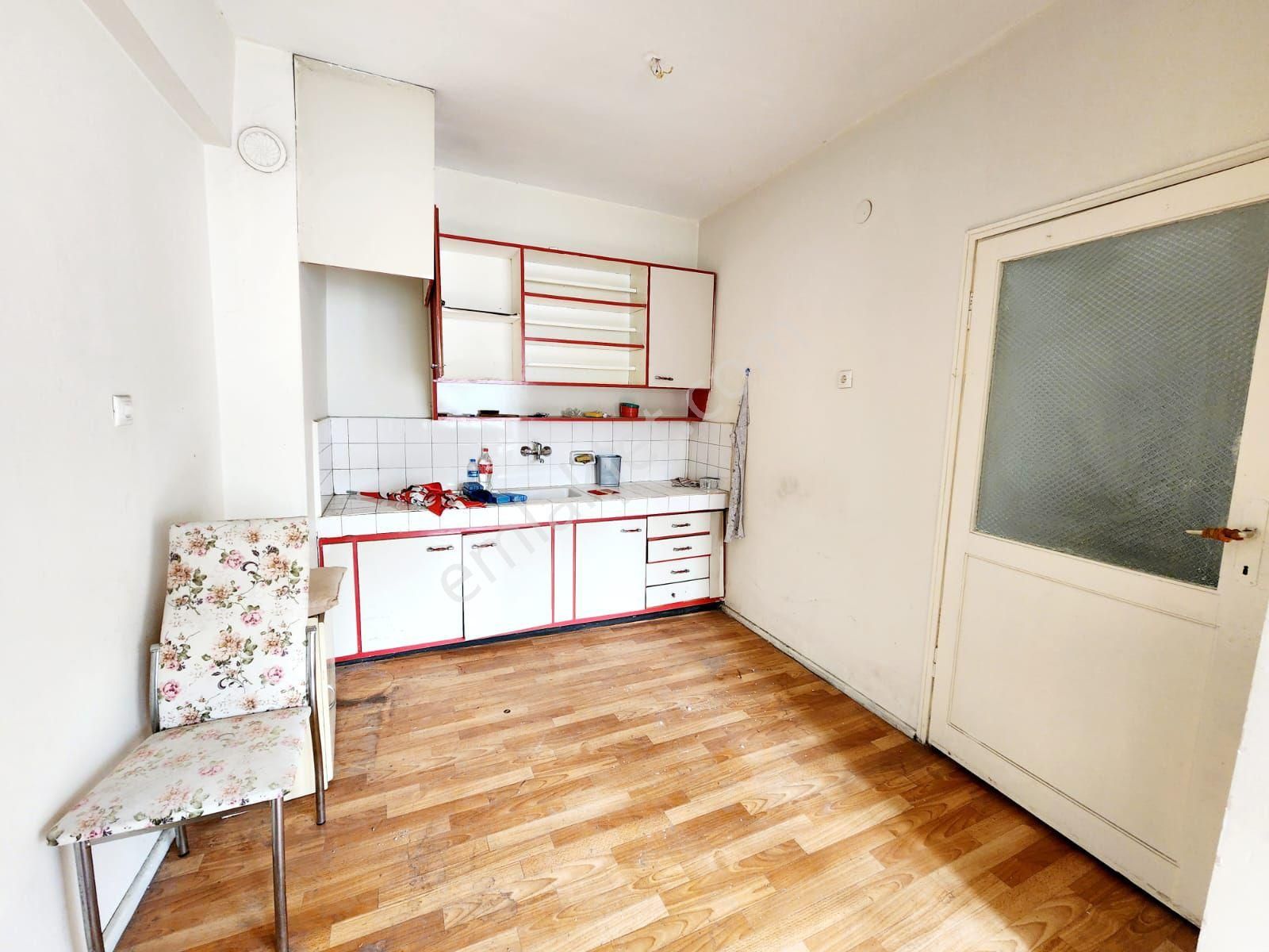 İlkadım Çiftlik Satılık Daire EVİM-NUR'DAN ÇİFTLİK MH. 2+1 3. KAT CADDEYE CEPHE FIRSAT DAİRE..