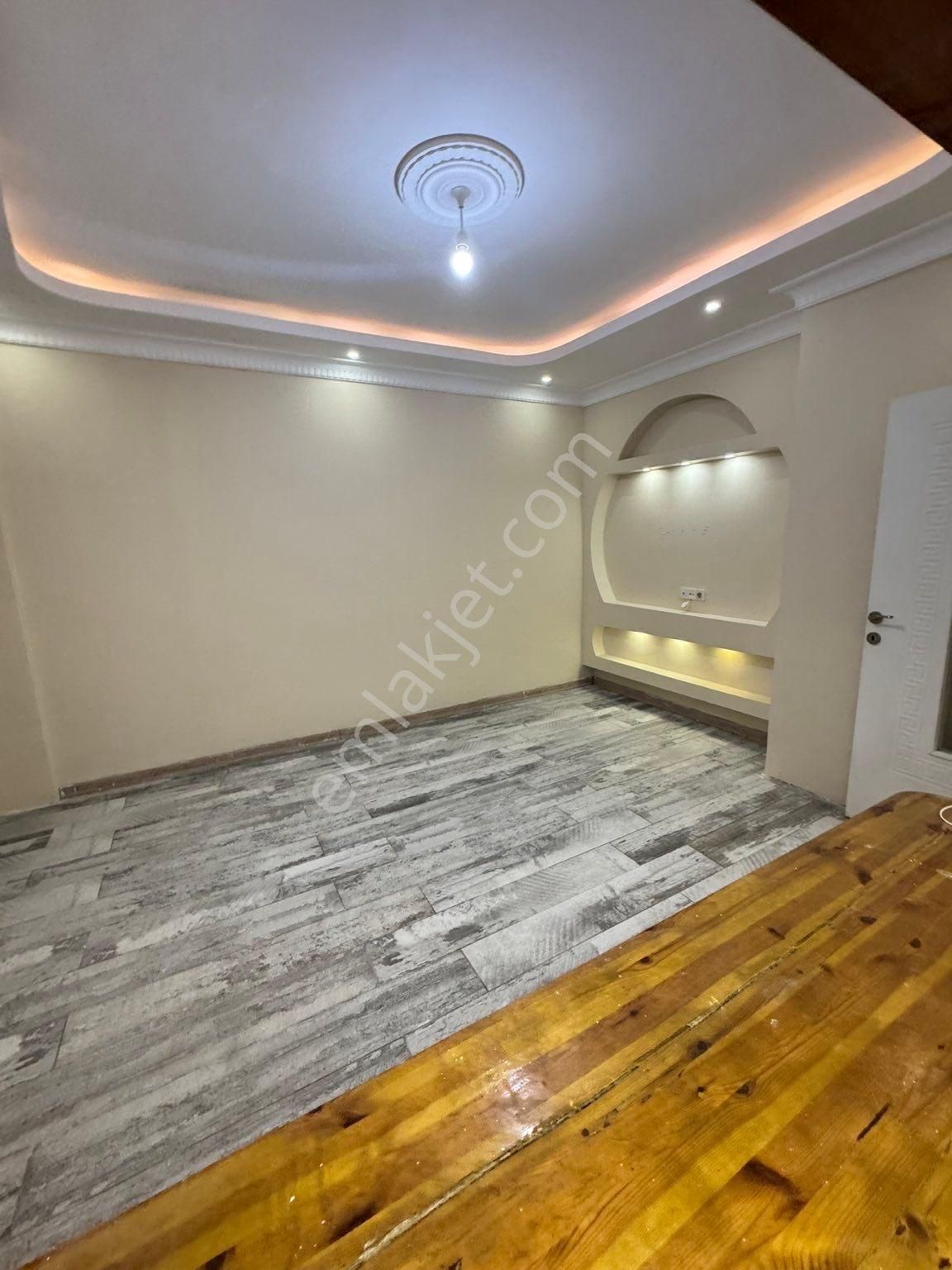 Esenyurt Fatih Kiralık Daire HERKESE UYGUN BAHÇE KATI OKUL YANI TEMİZ DAİRE