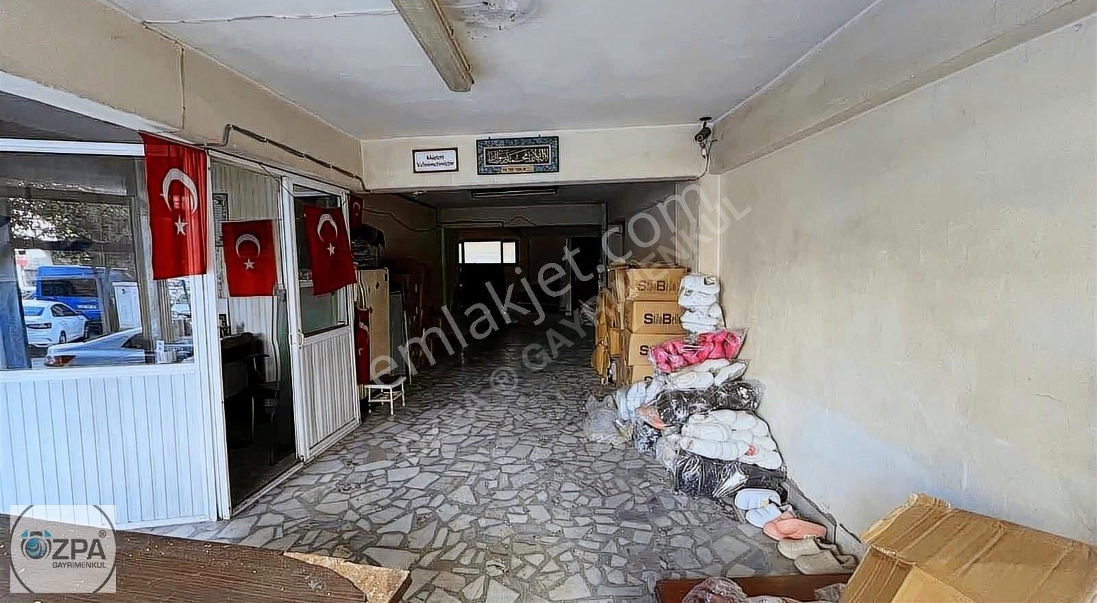 Zeytinburnu Yeşiltepe Satılık Dükkan & Mağaza ÖZPA GAYRİMENKUL YEŞİLTEPE MAH. 360 M² DÜZ GİRİŞ 3 KATLI DÜKKAN