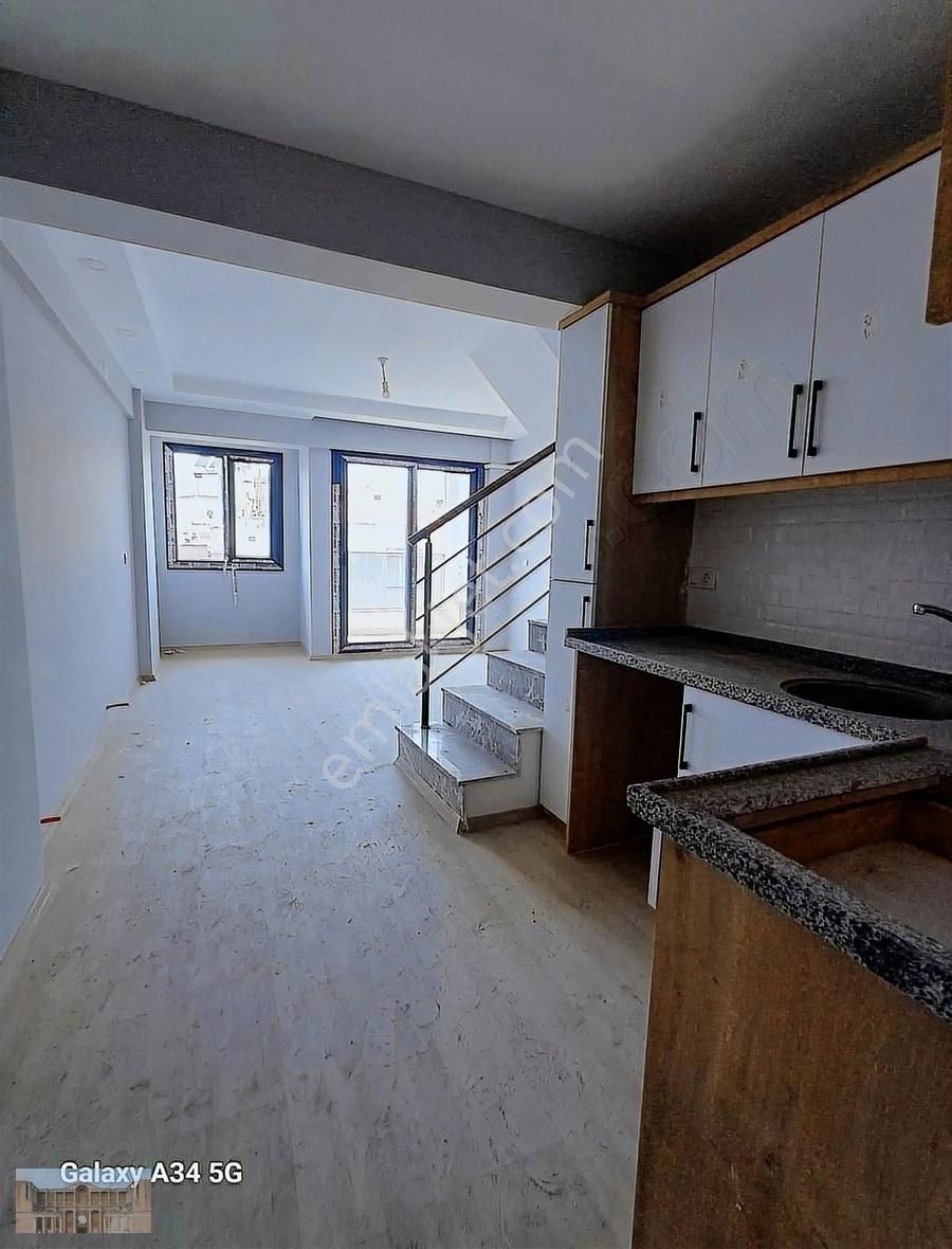 Salihli Mithatpaşa Satılık Daire SATILIK ÇARŞAMBA PAZARINDA 1+1 90 M2 DOĞALGAZLI DUBLEKS DAİRE