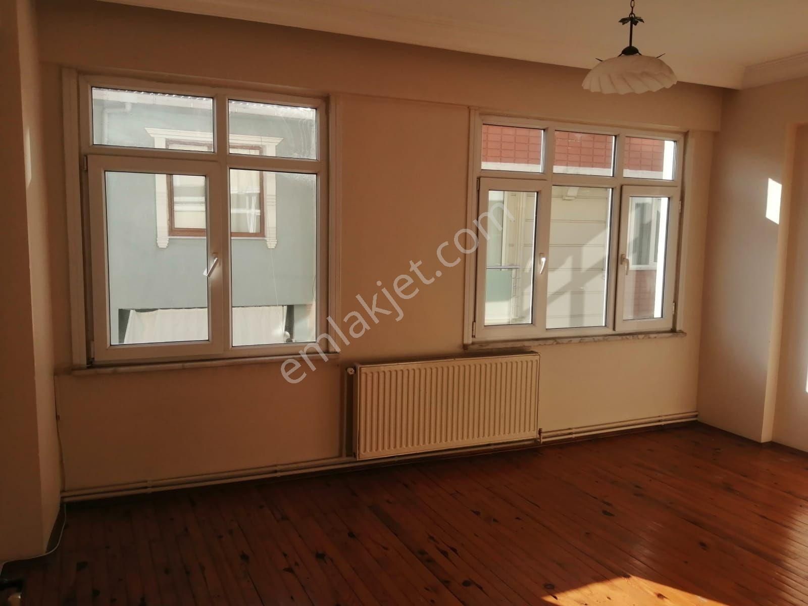 Beyoğlu Kulaksız Kiralık Daire BEYOĞLU KULAKSIZ MAH 2+1 DOĞALGAZLİ 90m2 AİLE APARTMANI 