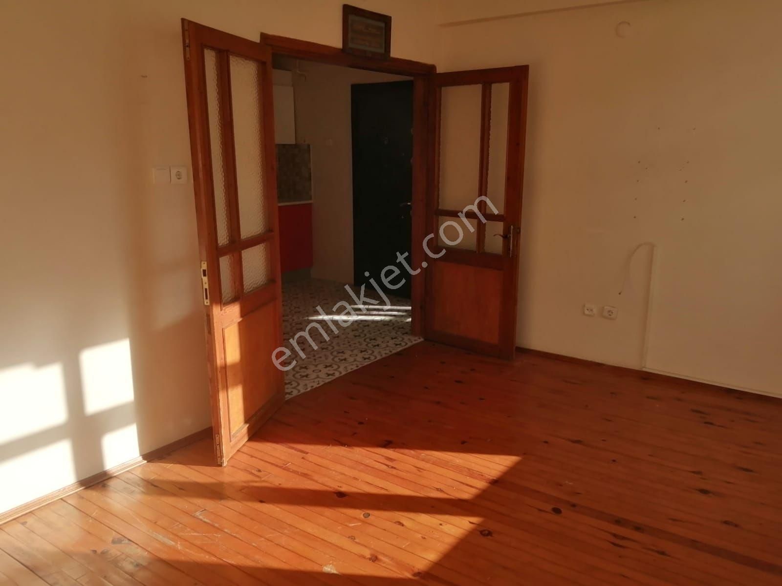 Beyoğlu Kulaksız Kiralık Daire BEYOĞLU KULAKSIZ MAH 2+1 DOĞALGAZLİ 90m2 AİLE APARTMANI 