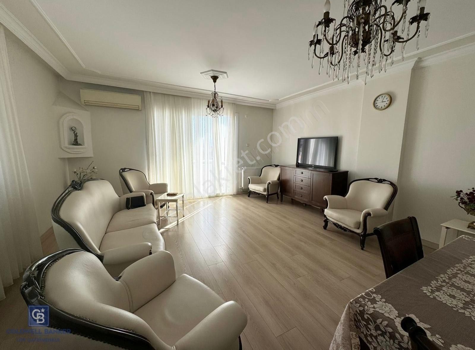 Karşıyaka Yalı Satılık Daire YALI MAHALLESİ ÖNÜ AÇIK PARK CEPHELİ TADİLATLI 3+1 SATILIK DAİRE