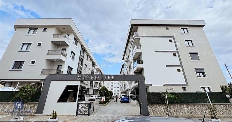 Bergama Fatih Satılık Daire BERGAMA'DA METRO LİFE SİTESİNDE SATILIK SIFIR 3+1 DAİRE