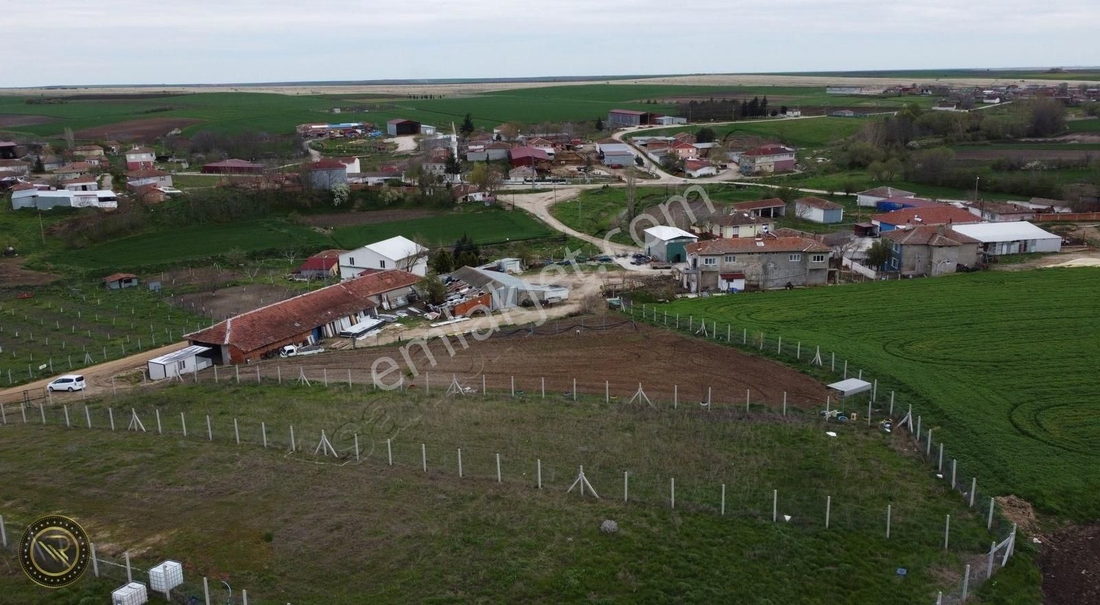 Edirne Merkez Karayusuf Köyü Satılık Konut İmarlı Karayusuf'ta Satılık Köy İçi Arsa