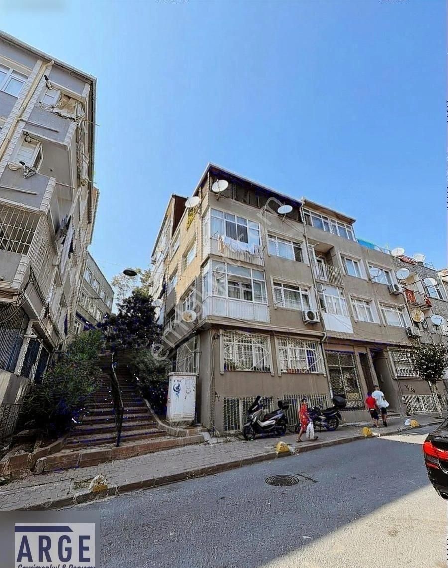 Fatih Ayvansaray Satılık Daire Cadde Üzeri 3+1 210 M2 Satılık Fırsat Daire