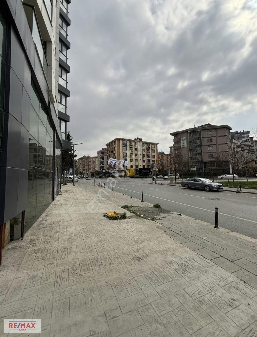 Kartal Cevizli Kiralık Dükkan & Mağaza Kartal Cevizli'de Bahçe Alanı İle Birlikte 277 M2 Kiralık Dükkan