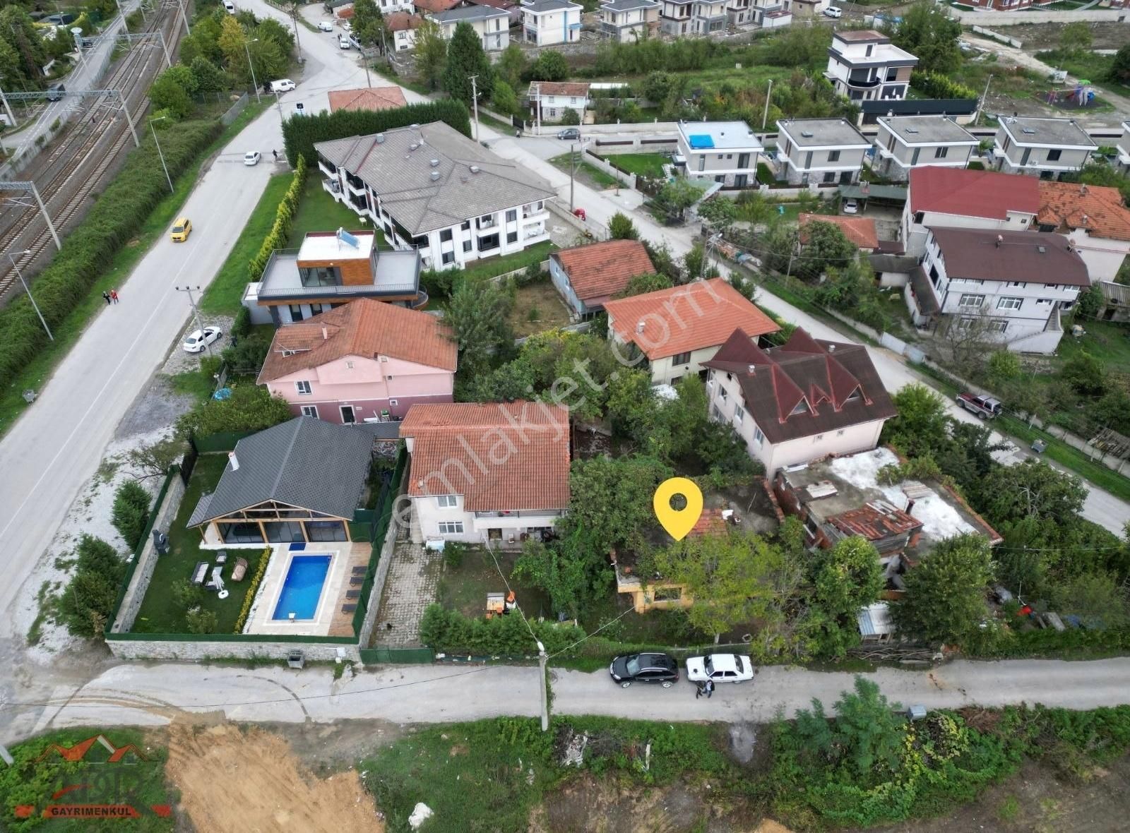 Sapanca Göl Satılık Müstakil Ev Sapanca Göl Mah.307.62 M2 Arsa İçinde Satılık M.ev