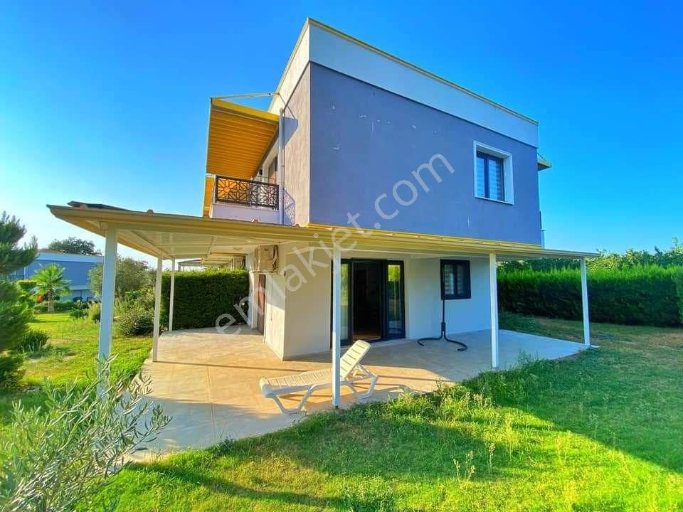 Kuşadası Davutlar Satılık Villa DAVUTLAR HAVUZLU SİTE 3+1 SATILIK 