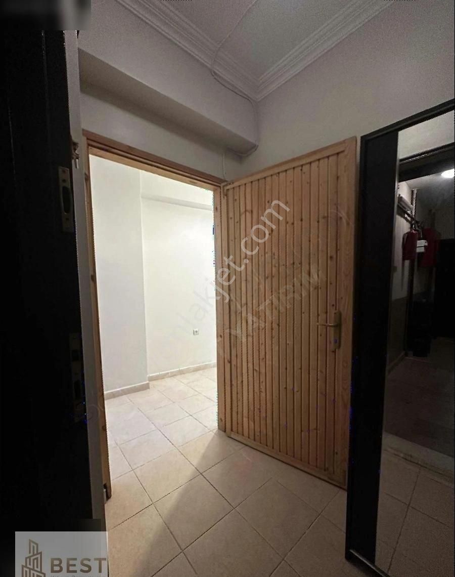 Tepebaşı Esentepe Satılık Daire KIRMIZITOPRAK MAHALLESİNDE SATILIK FIRSAT 3+1 DAİRE