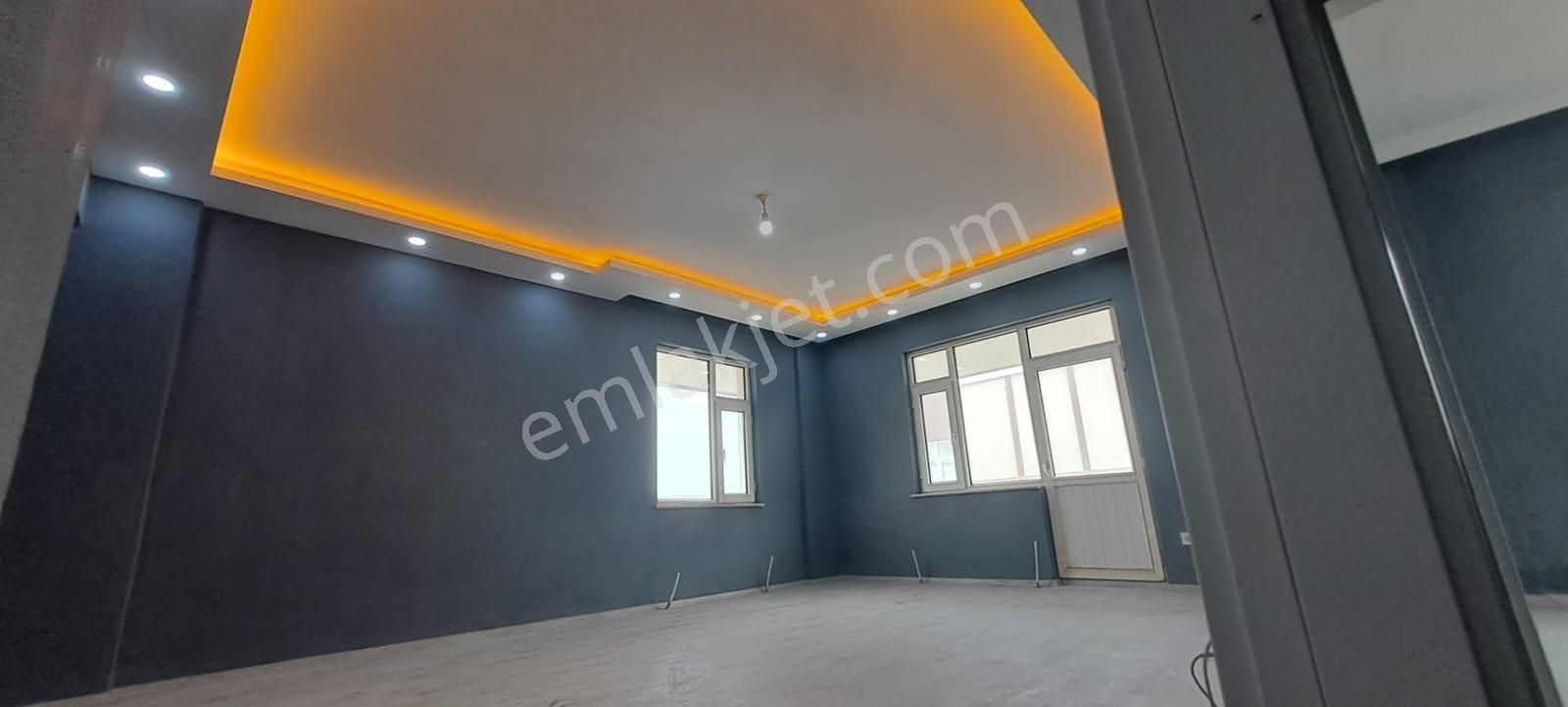 Gelibolu Yazıcızade Satılık Daire ÇANAKKALE GELİBOLU SARMASİKLİDA 3+1 BAKIMLI SATILIK DAIRE 