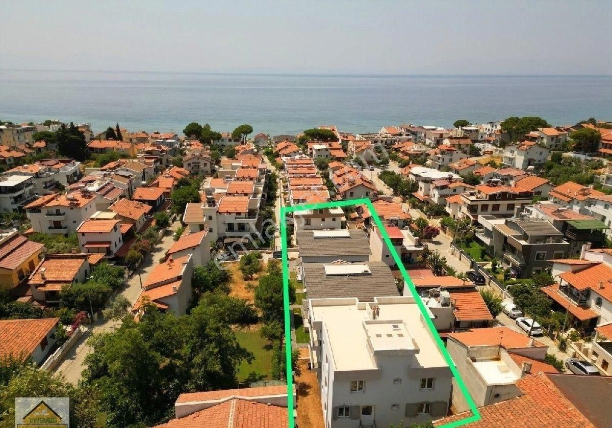 Menderes Çukuraltı Satılık Villa Menderes ÖZDERE Mahallesi'nde 4+1 Villalar  TURAB