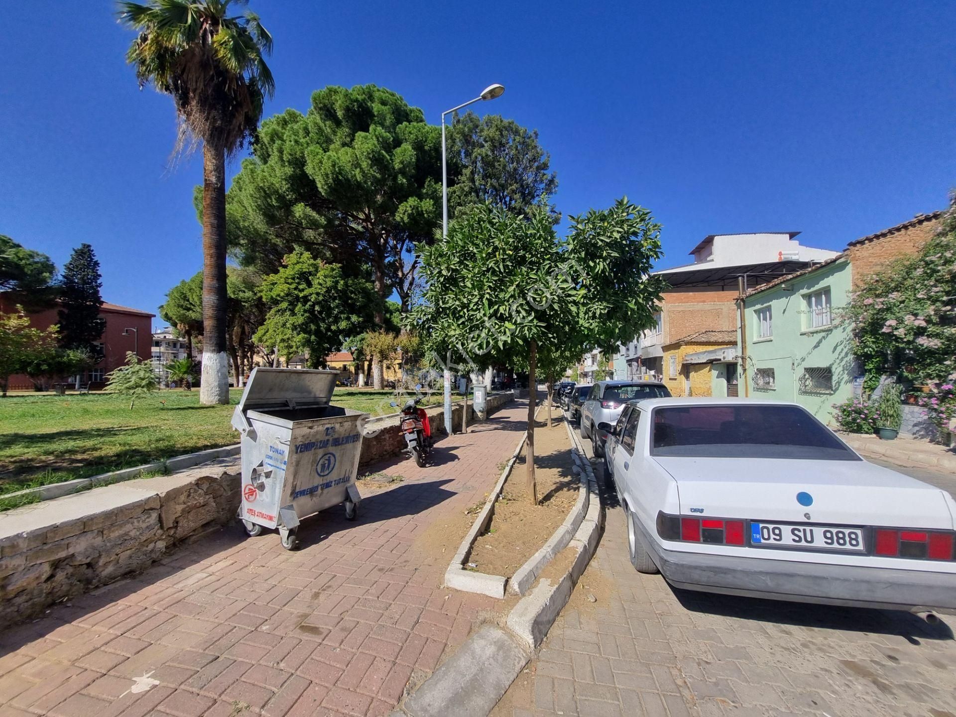 Aydın Nazilli Yöntem Emlaktan Yenipazar İlçe Merkezinde Satılık Arsa Ve Müstakil Ev - Görsel 18