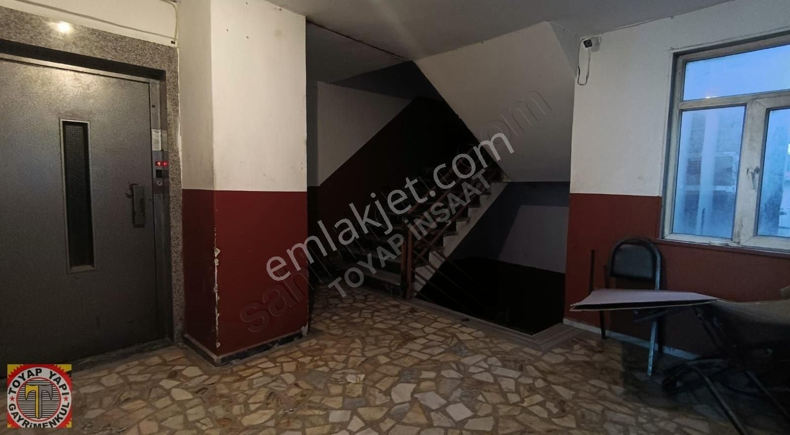 Sultangazi Cebeci Kiralık İşhanı Katı Toyap'tan Cebeci'de İşhanı İçinde Asansörlü 350m2 Kiralık İşyeri