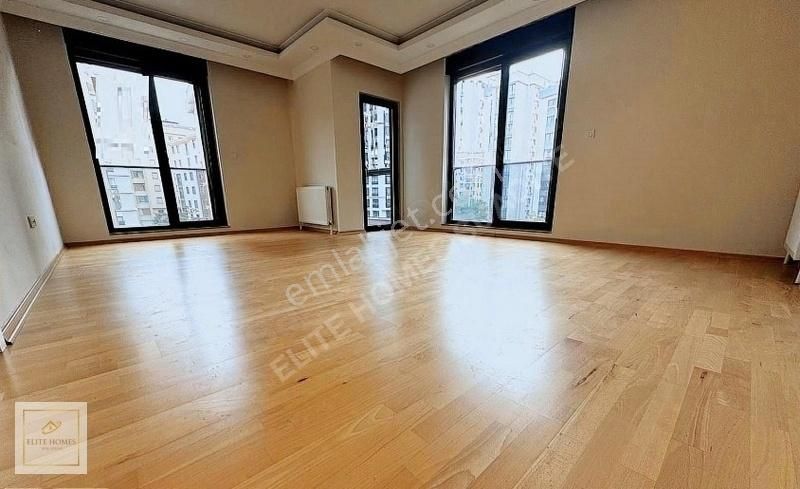 Kadıköy Suadiye Satılık Daire elite homes'tan caddeye yakın yeni bina arakat 3+1