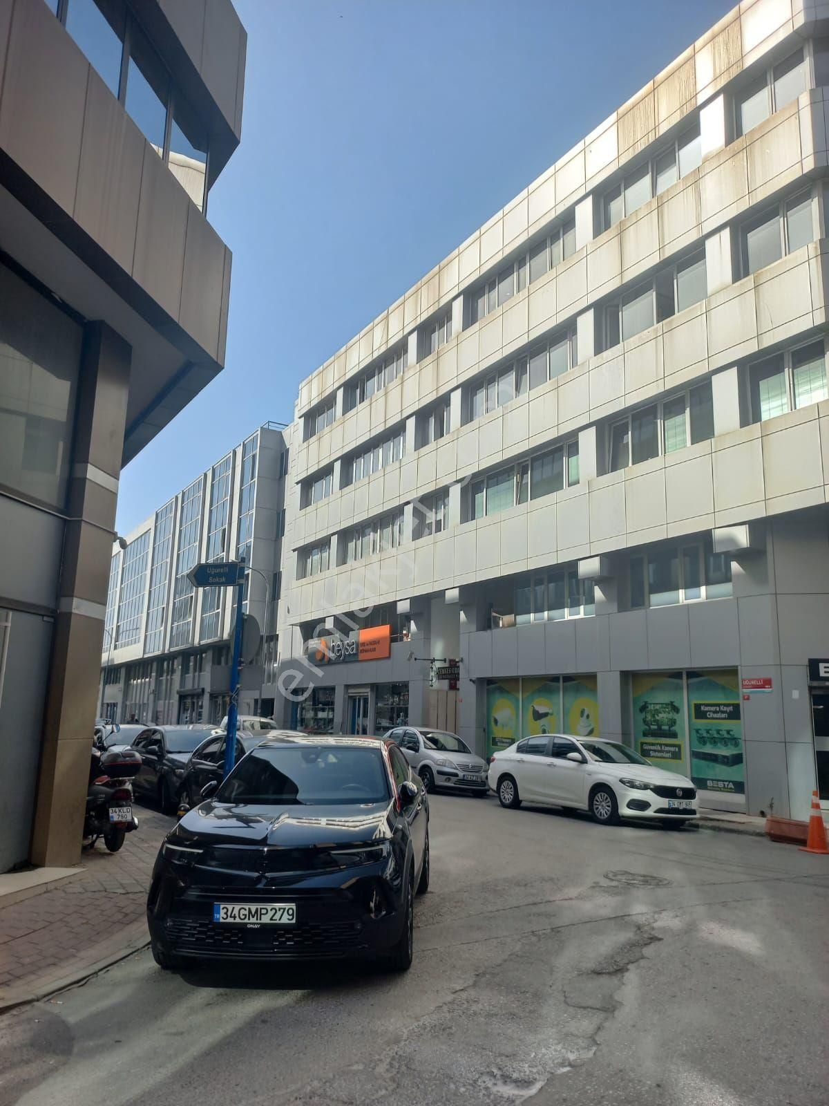 Kadıköy Eğitim Satılık Ofis KADIKÖY İŞMERKEZİNDE SATILIK OFİS KATI LÜKS 145m²