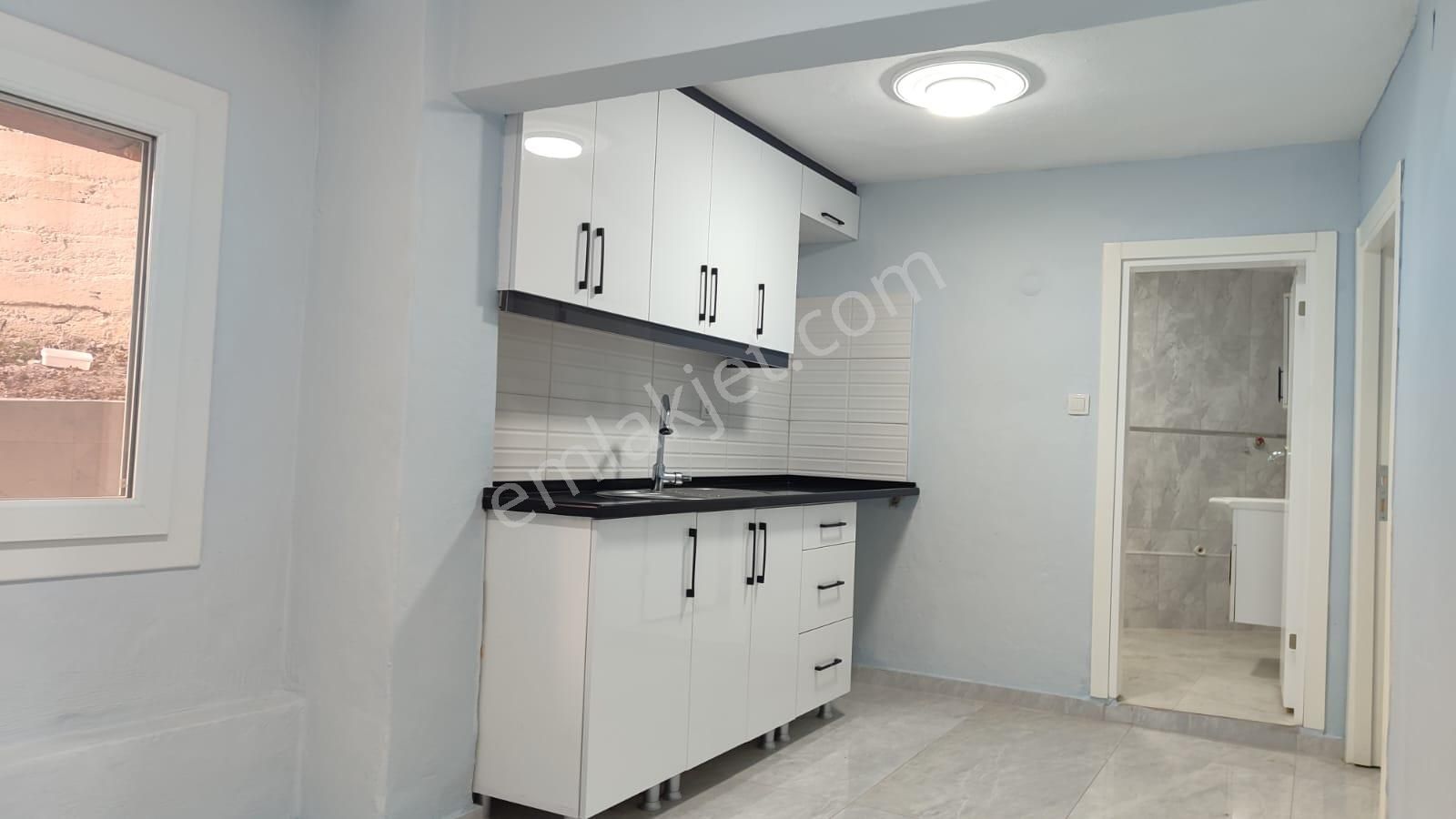 Balçova Eğitim Satılık Daire  YATIRIMLIK İÇİ YAPILI 70M2 2+1 FIRSAT DAİRE