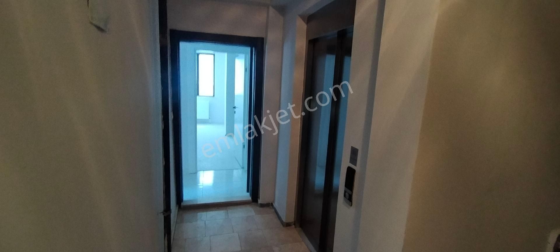 Sancaktepe Merve Satılık Daire Sancaktepe Satılık 3+1 130m² Üstdubleks Sıfır Asansörlü 