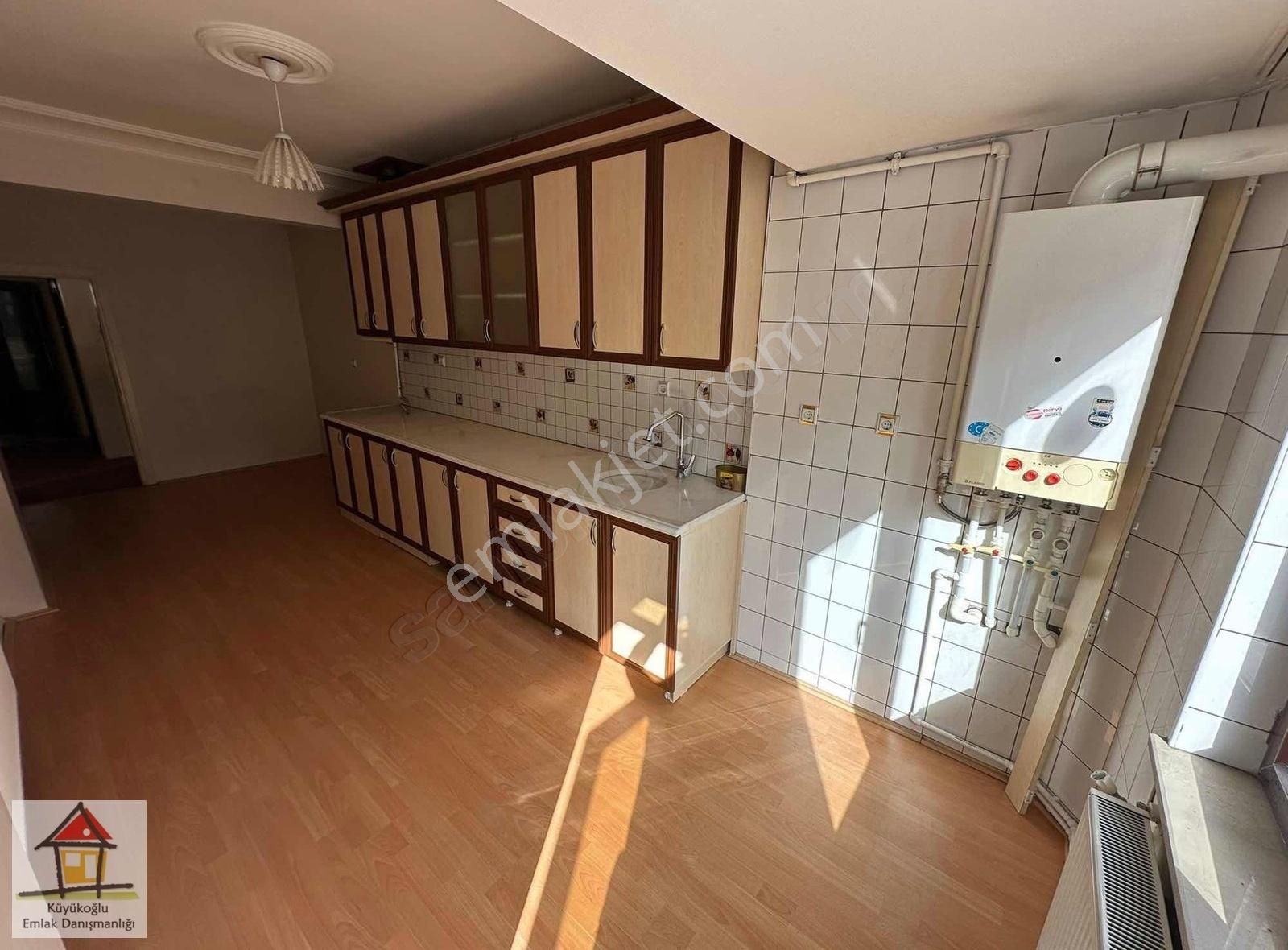 Çorum Merkez Karakeçili Satılık Daire ILICA CADDESİ CİVARI SATILIK GENİŞ 2+1 DAİRE