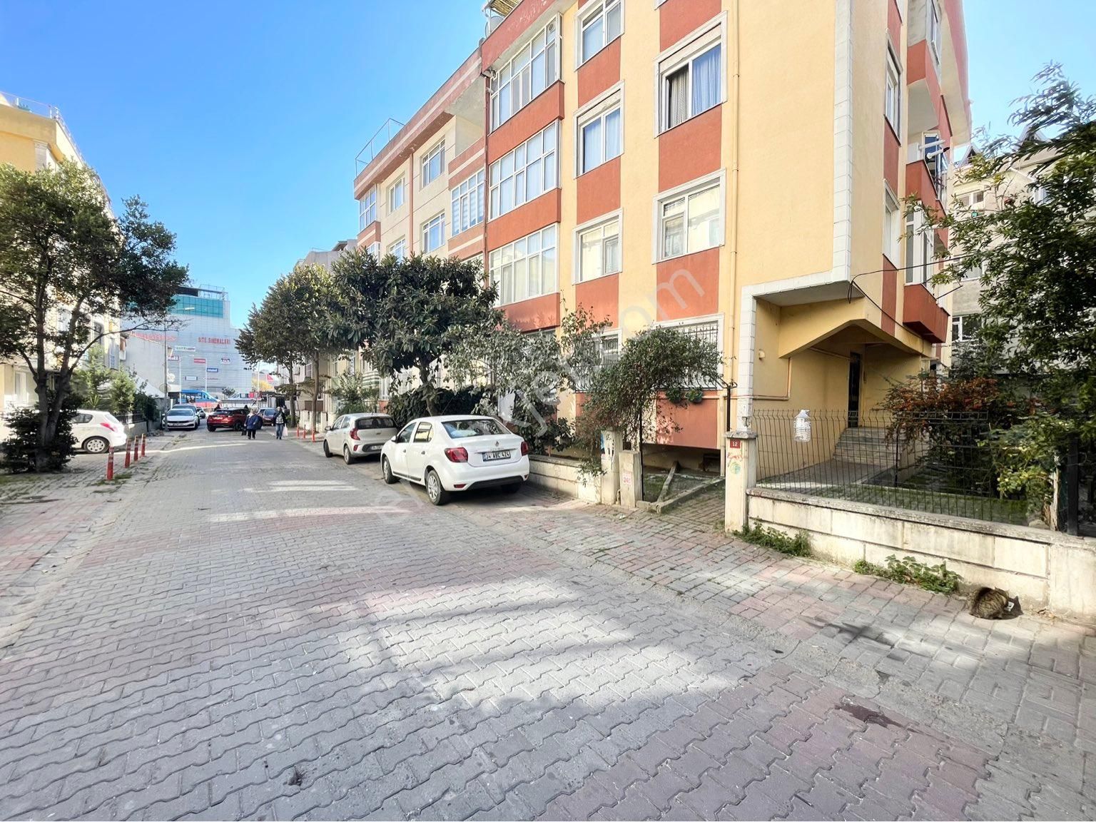 Büyükçekmece 19 Mayıs Satılık Daire 19 MAYIS MAH SATILIK 1+1 FOR SALE