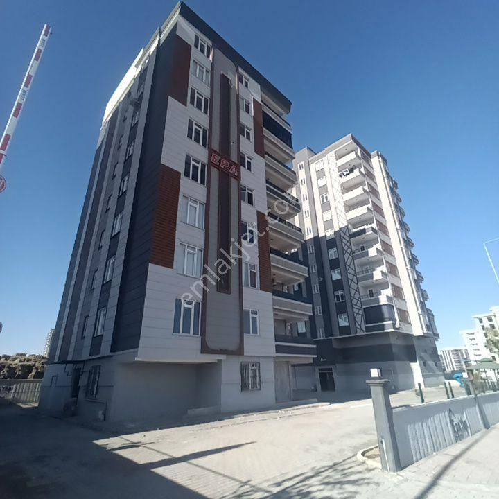 Karaköprü Mehmetçik Satılık Daire MEHMETÇİĞİN GÖZDE YERİNDE SATILIK 4+1 DAİRE