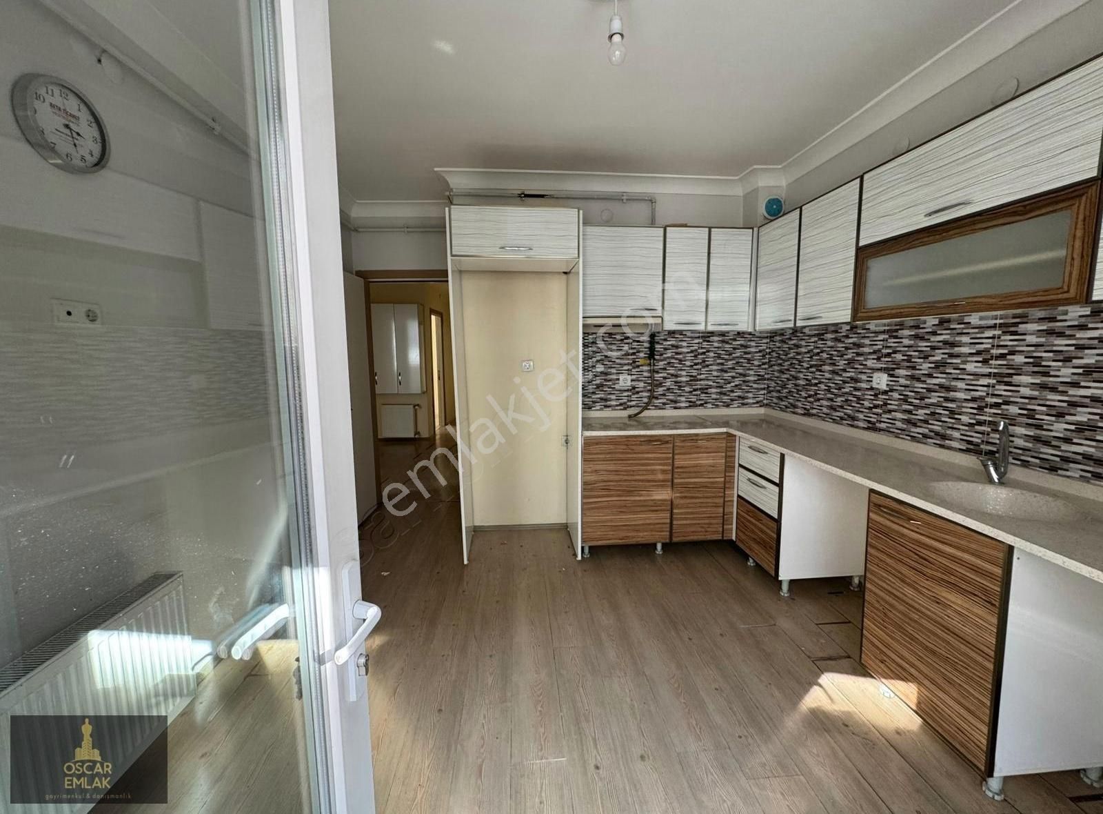 Tepebaşı Kumlubel Kiralık Daire OSCAR'DAN KUMLUBEL MAHALLESİNDE GENİŞ ASANSÖRLÜ 2+1