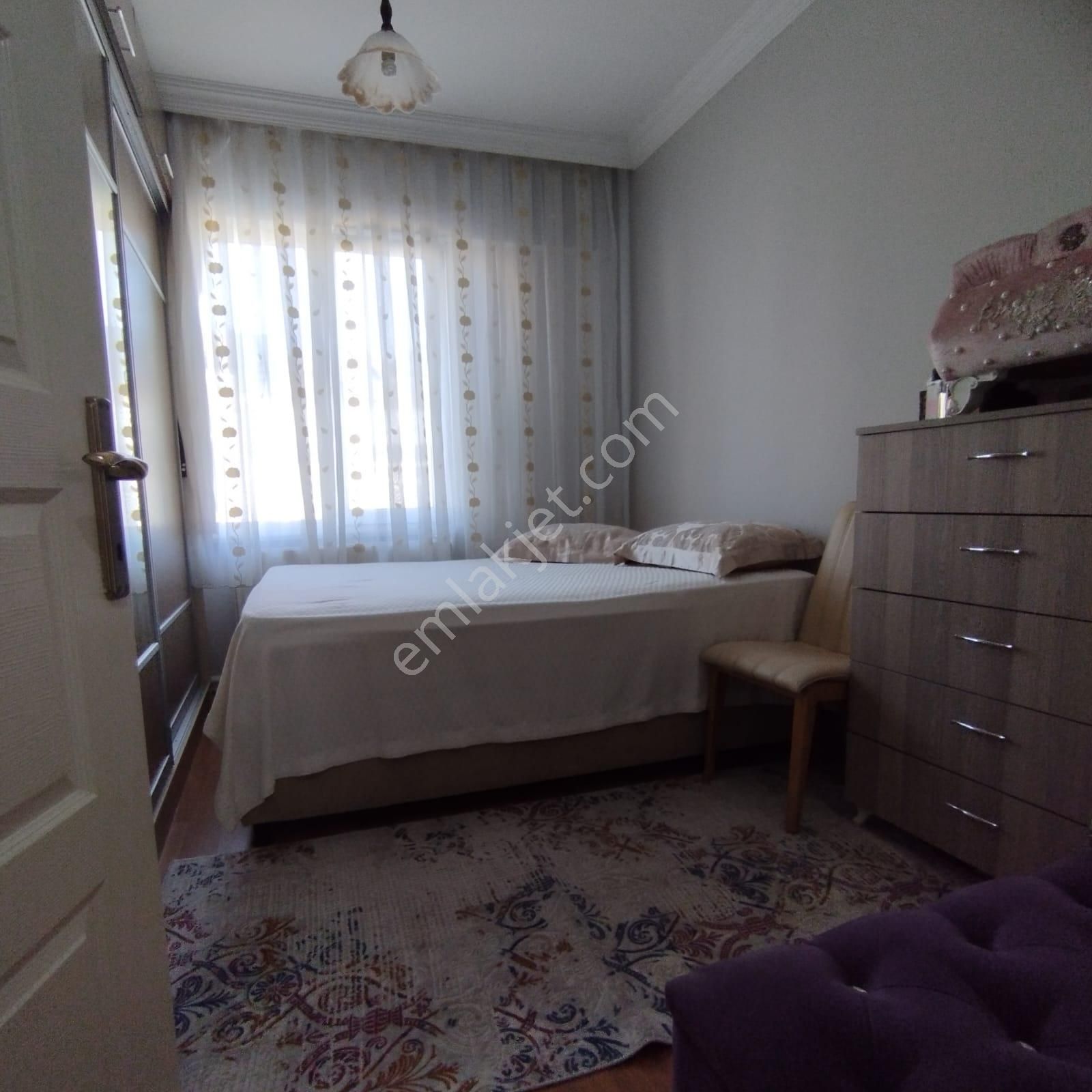 Silivri Alibey Satılık Daire  BÜŞRA GAYRİMENKULDEN SATILIK DAİRE 2+1 KAT4 MASRAFSIZ DOĞALGAZLI KOMBİLİ 87M2