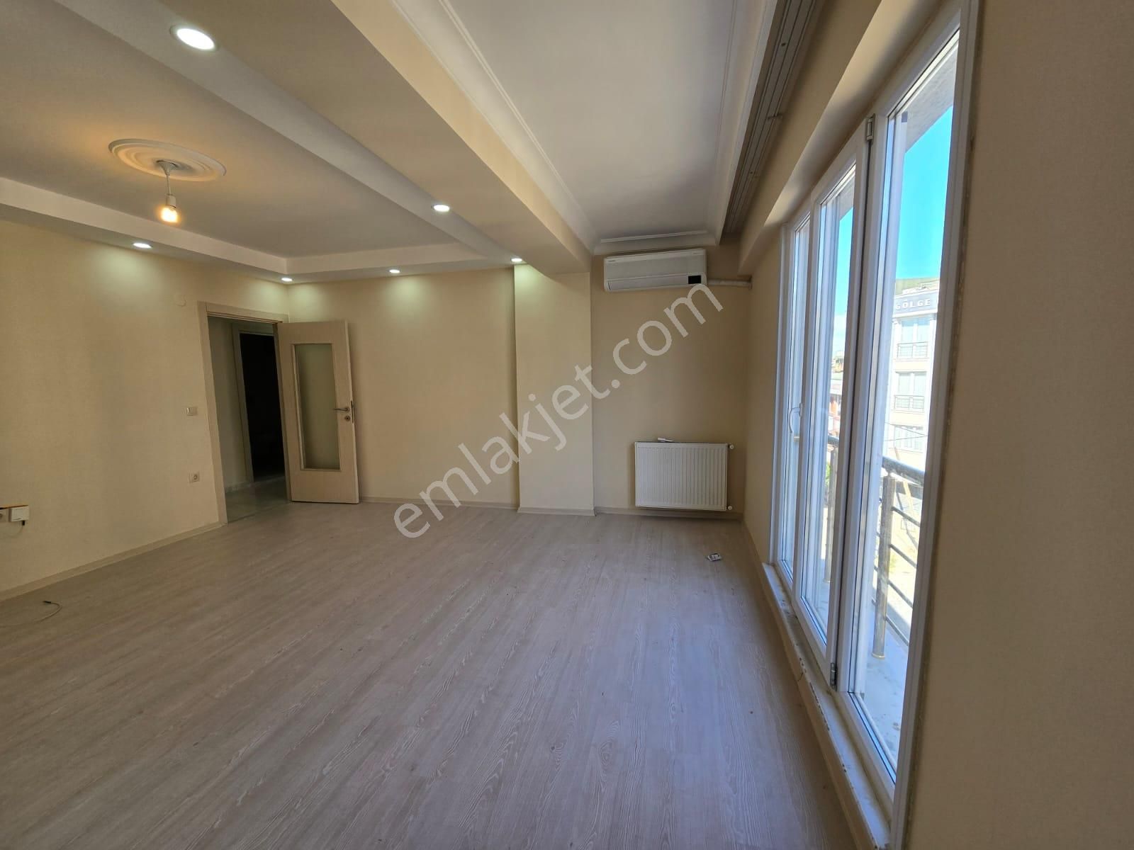 Başakşehir Altınşehir Satılık Daire  BAŞAKŞEHİR GÜVERCİNTEPE MAHALLESİNDE 4+2 SATILIK SAİRE 