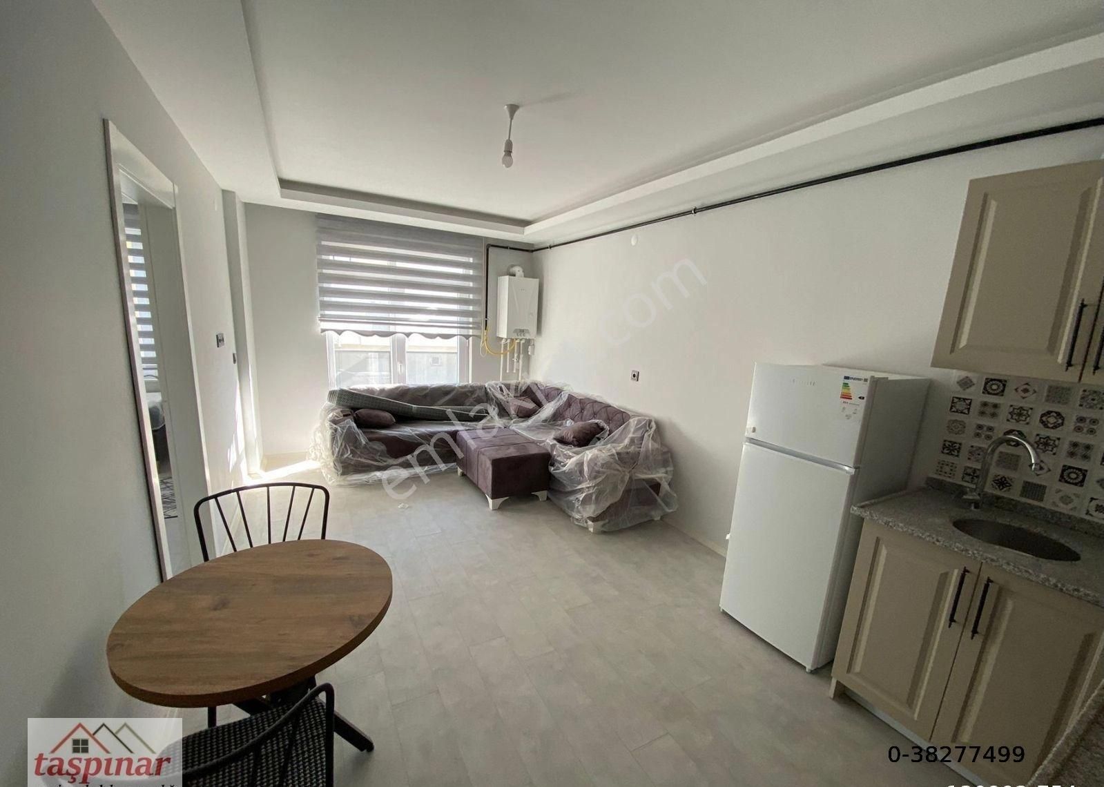 Aksaray Merkez Aratol İstiklal Satılık Daire ÜNİVERSİTE BÖLGESİNDE SATILIK ARA KAT 1+1 EŞYALI KOMBİLİ DAİRE