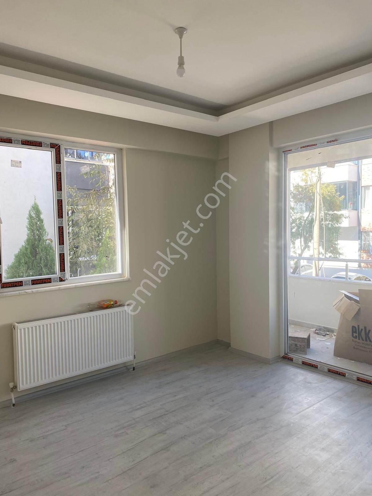 Onikişubat Karamanlı Satılık Daire SATILIK 2+1 DAİRE 1.KAT 2.350.000 TL KARAMANLI MAH. 