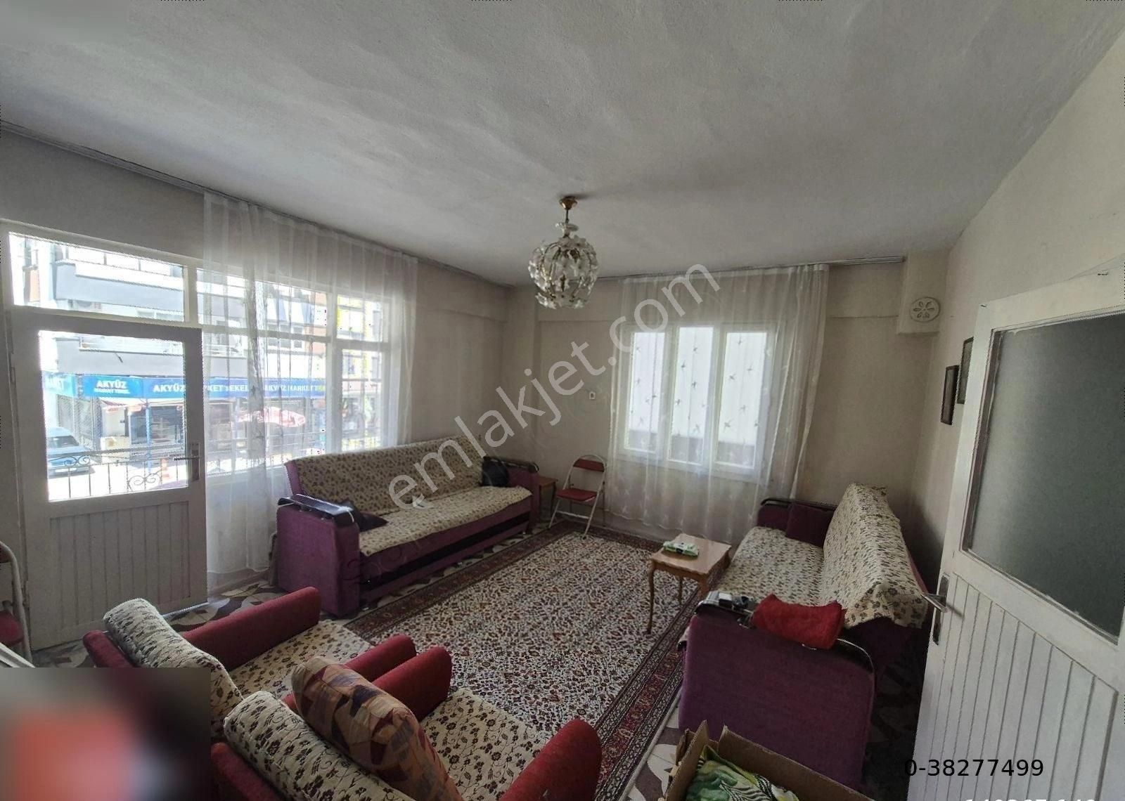 Kuşadası İkiçeşmelik Satılık Daire KUŞADASI MERKEZDE 3+1 SATILIK DAİRE