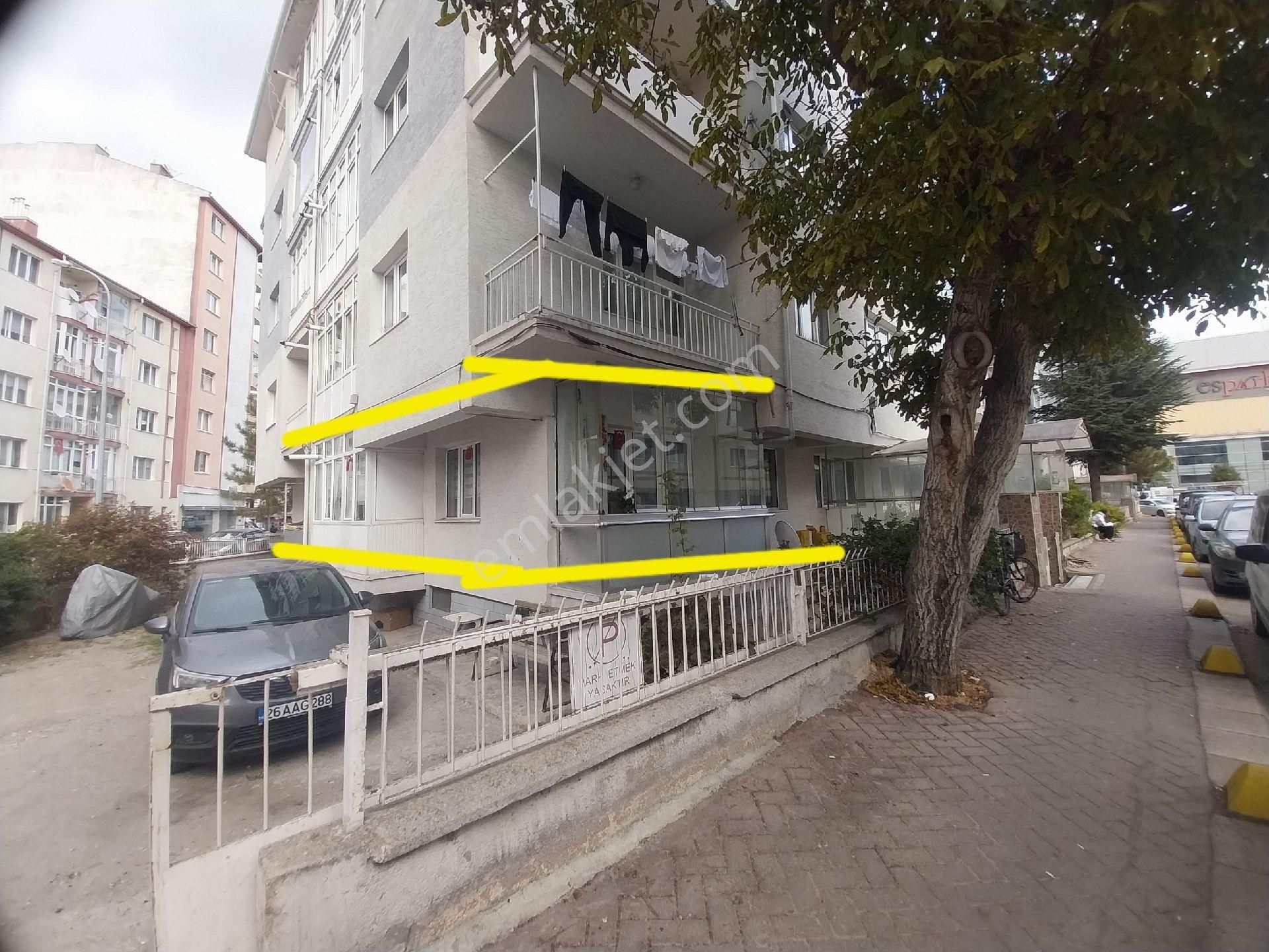 Tepebaşı Yenibağlar Satılık Daire CENTURY21 VİZYON'DAN ESPARK KARŞISI 2+1 SATILIK DAİRE 