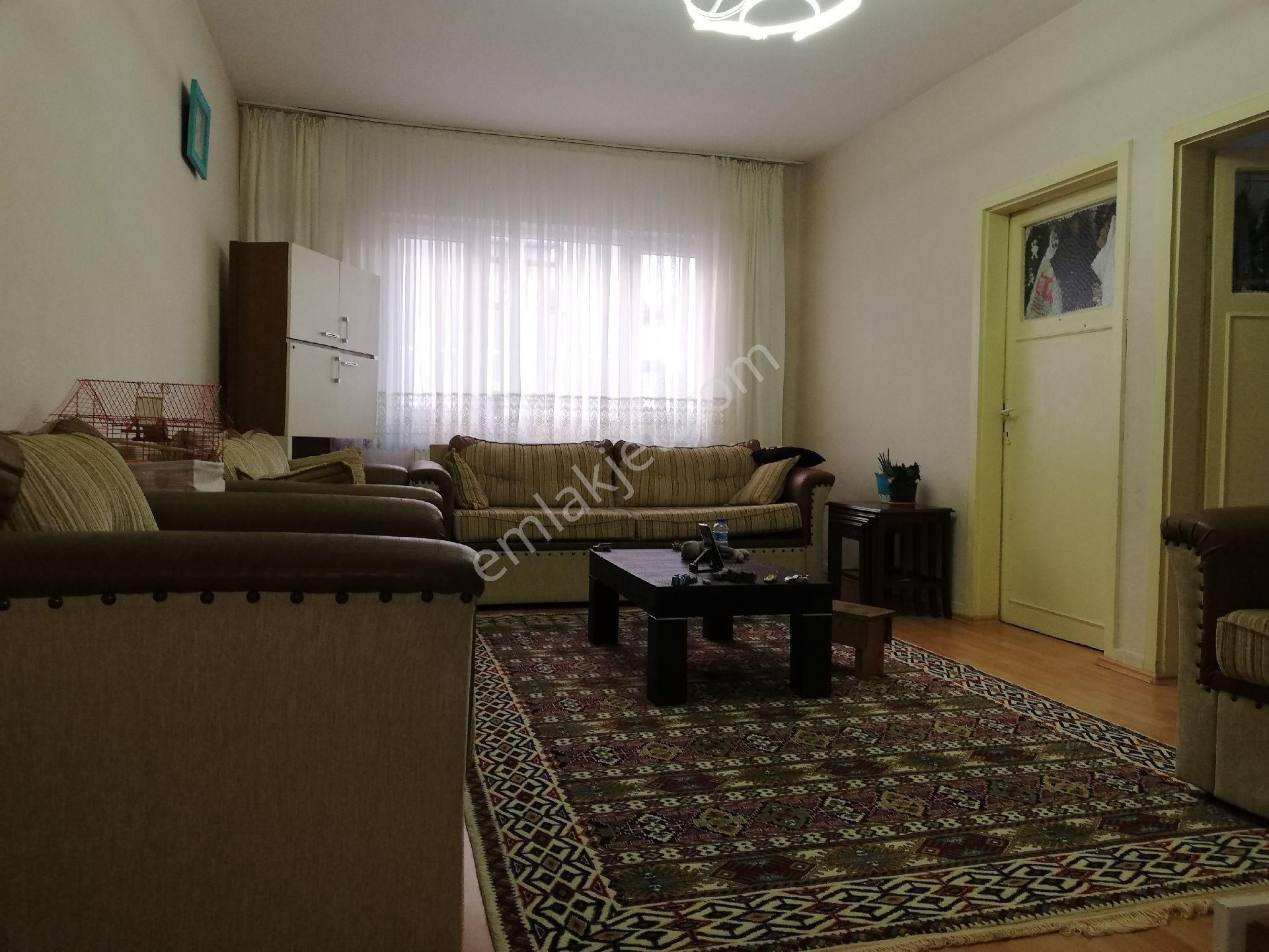 Sincan Mareşal Çakmak Satılık Daire  ANKARA SİNCAN MAREŞALDA 3+1 KATTA N.YAPILI-GÜNEY CEPHE ACİL SATILIK DAİRE