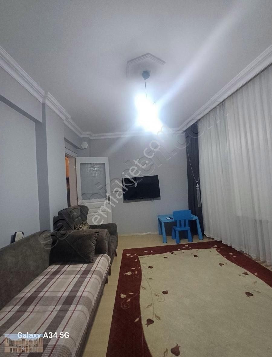 Salihli Eski Cami Satılık Daire SATILIK DAİREMİZ MENDERES CADDESI 120 M2 2+1 DOĞALGAZ KOMBİLİ