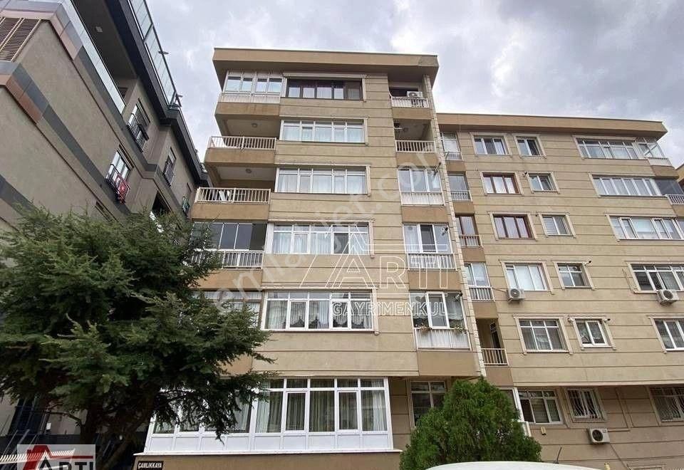 Maltepe Altıntepe Satılık Daire Küçükyalı Mahallesi Çamlıkta Deniz Manzaralı Balkonlu 3+1Satılık