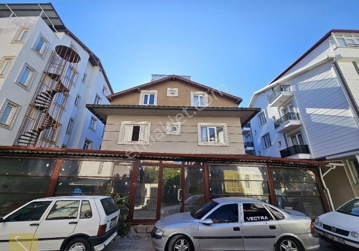 Isparta Merkez İstiklal Kiralık Bina MERKEZDE KİRALIK BİNA