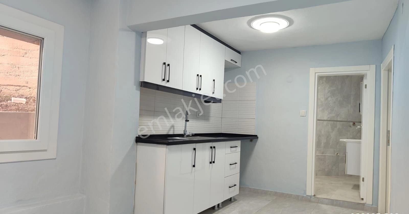 Balçova Eğitim Satılık Daire YATIRIMLIK İÇİ YAPILI 70M2 2+1 FIRSAT DAİRE