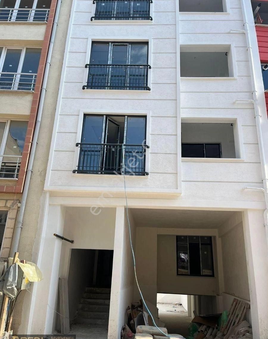 Bandırma Çınarlı Satılık Daire REAL GAYRİMENKULDEN ÇINARLI MAH. 2+0- SATILIK DAİRE