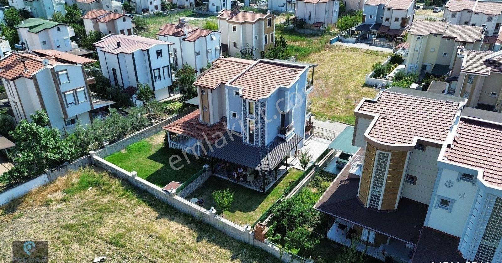 Ayvalık Altınova Satılık Villa AYVADA'DAN ALTINOVA'DA DENİZE 250 METRE YÜRÜME MESAFESİNDE 3+1 TRİPLEKS VİLLA