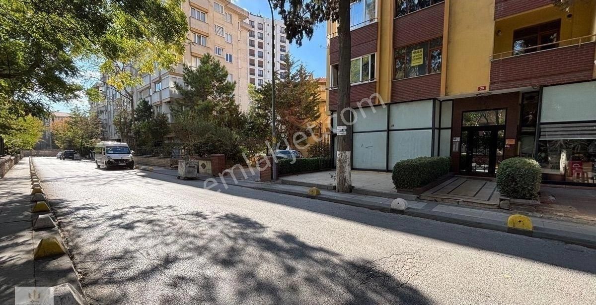 Kadıköy Eğitim Kiralık Dükkan & Mağaza Poseidon’dan Üniversite ve Lise Karşısında Bacalı İşletmelere ve Depoya Uygun Ön Kullanımlı Dükkan