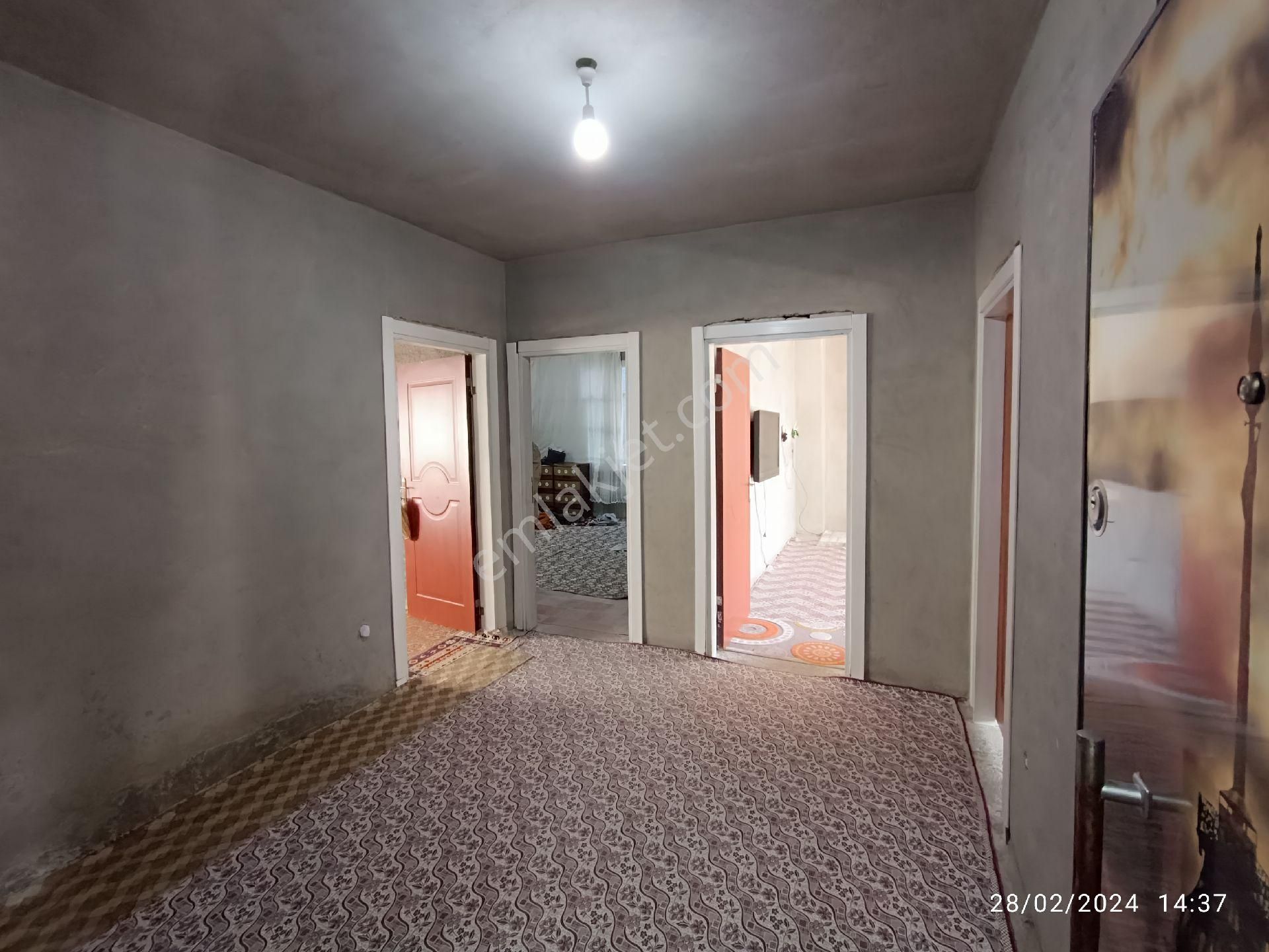 Seyhan Gülbahçes Uçakalanı Mh 175 Mt 2 Katlı Uçak Okulların Önü 4 Cephesi Açık Okul Yolu Üstü - Görsel 4