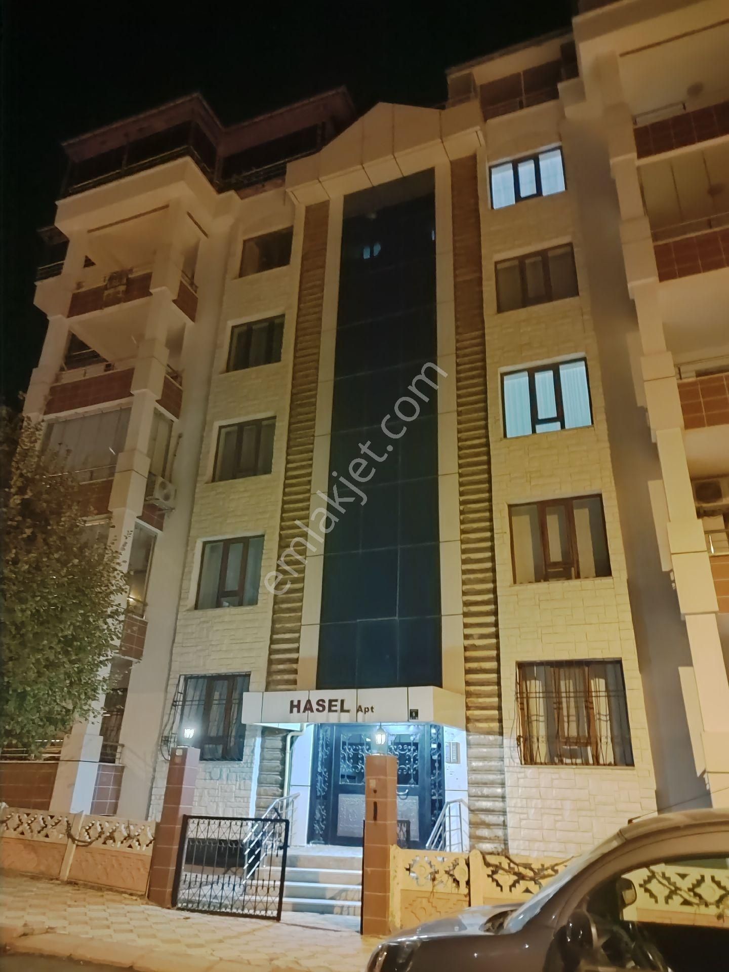 Elazığ Merkez Yeni Kiralık Daire AKGÜN ALIŞVERİŞ MERKEZİ KARŞI KİRALIK 4+1 KİRALIK DAİRE